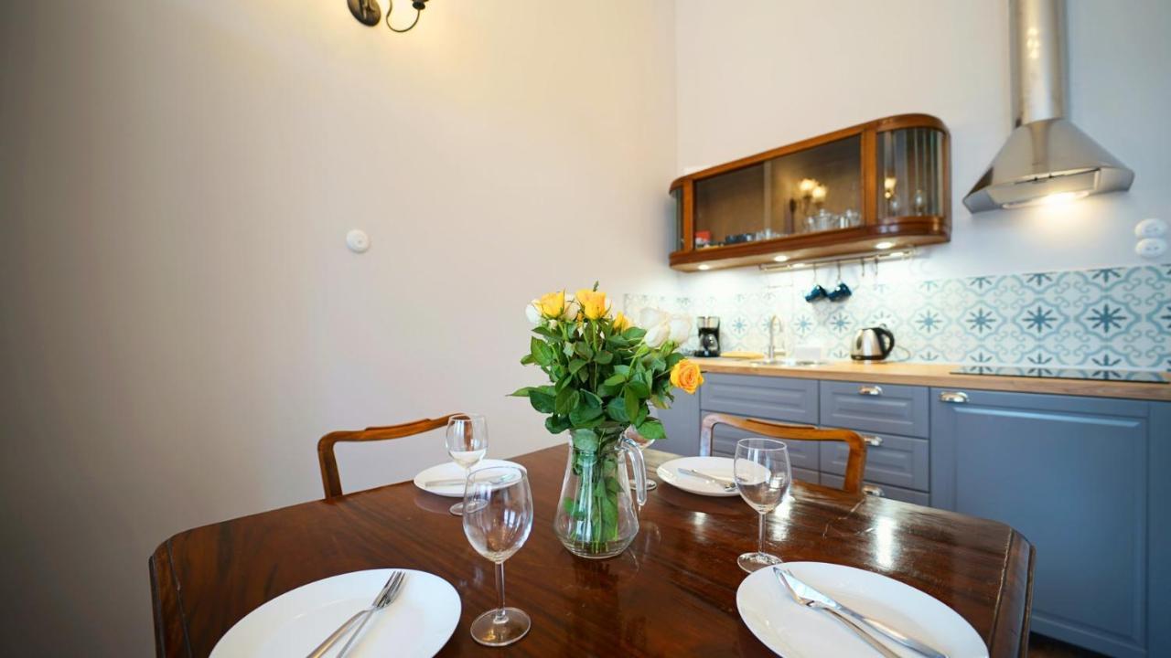 Apartamenty Everysky - Plac Ratuszowy 51 يلينيا غورا المظهر الخارجي الصورة