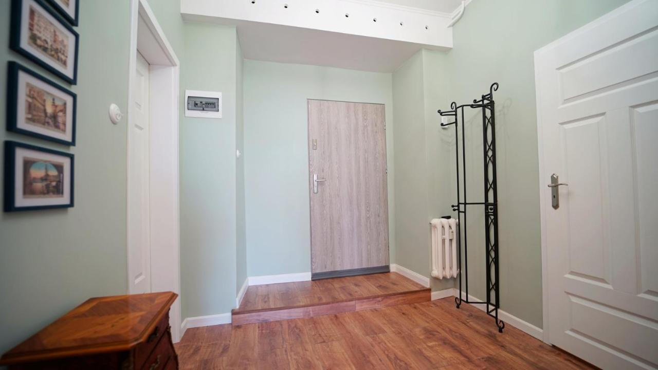 Apartamenty Everysky - Plac Ratuszowy 51 يلينيا غورا المظهر الخارجي الصورة